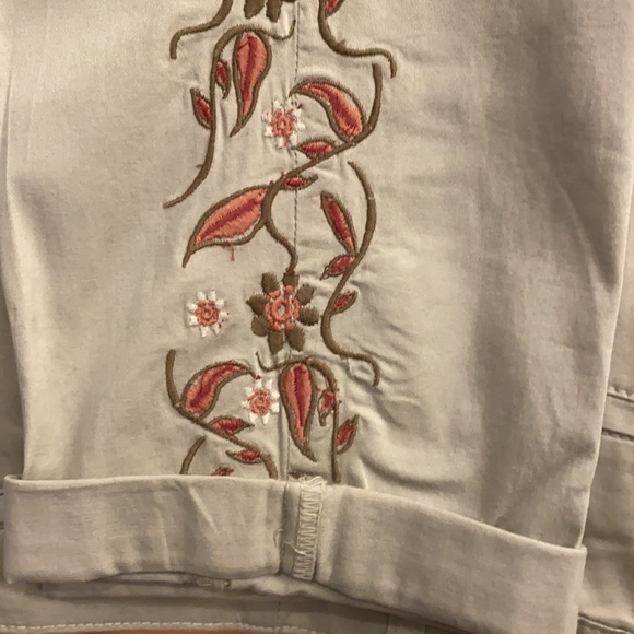 Tee & Pants - Picture 4 of 8